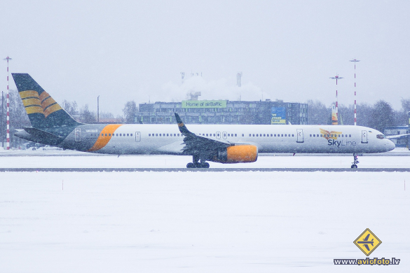 Boeing 757-330